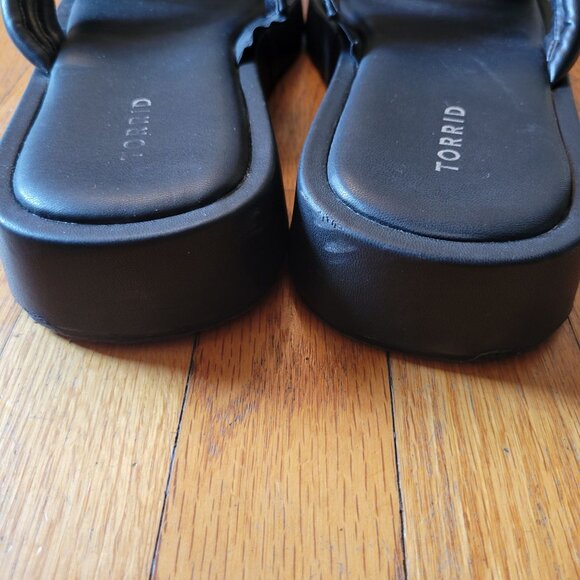 Torrid Black Crisscross Braided‎ Slide Sandals 11.5 WW Platform - Picture 6 of 7